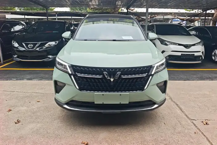 WULING Asta 2021 Model 1.5T Automatic Starlight Edition – фото 2