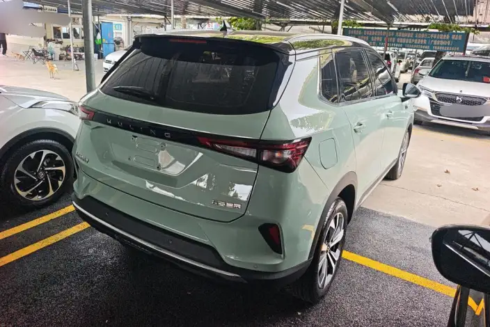WULING Asta 2021 Model 1.5T Automatic Starlight Edition – фото 3