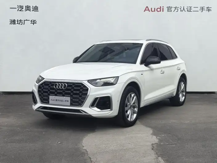 Audi Q5L 2022 Model 40T Luxury Dynamic Model – фото 1