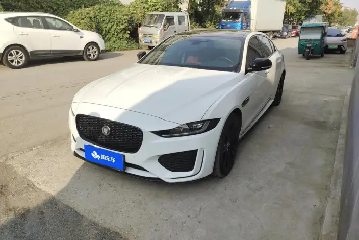 Jaguar XE L 2025 Model 2.0T 250PS R-DYNAMIC 90th Anniversary Collector Edition Edition – фото 1