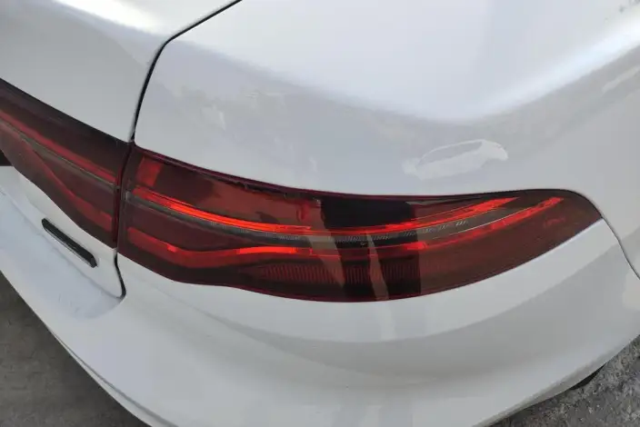 Jaguar XE L 2025 Model 2.0T 250PS R-DYNAMIC 90th Anniversary Collector Edition Edition – фото 5