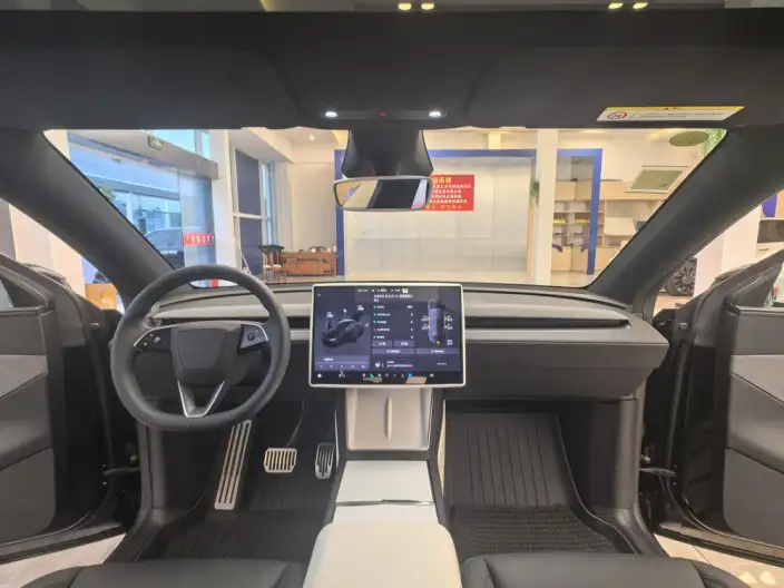 Model Y 2026 Model Rear-wheel drive version – фото 7