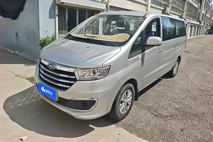 Refine M3 2023 Model PLUS 1.5T 7 seat Zhilian Edition – фото 1