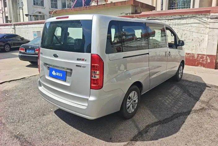 Refine M3 2023 Model PLUS 1.5T 7 seat Zhilian Edition – фото 3