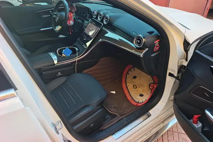 Mercedes-Benz C-Class PHEV 2025 Model C 350 eL – фото 7