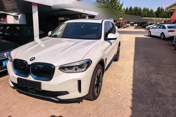BMW iX3 2021 Model Leading Model – фото 1