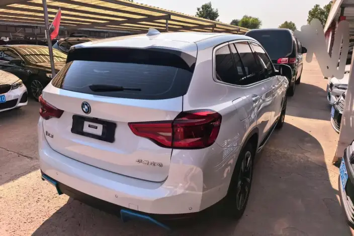 BMW iX3 2021 Model Leading Model – фото 3