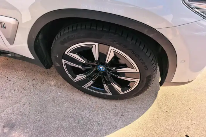 BMW iX3 2021 Model Leading Model – фото 8
