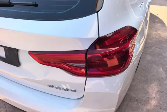 BMW iX3 2021 Model Leading Model – фото 9