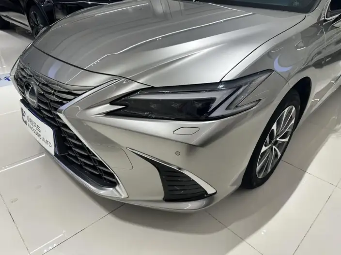 Lexus ES 2025 Model 200 Premium – фото 5