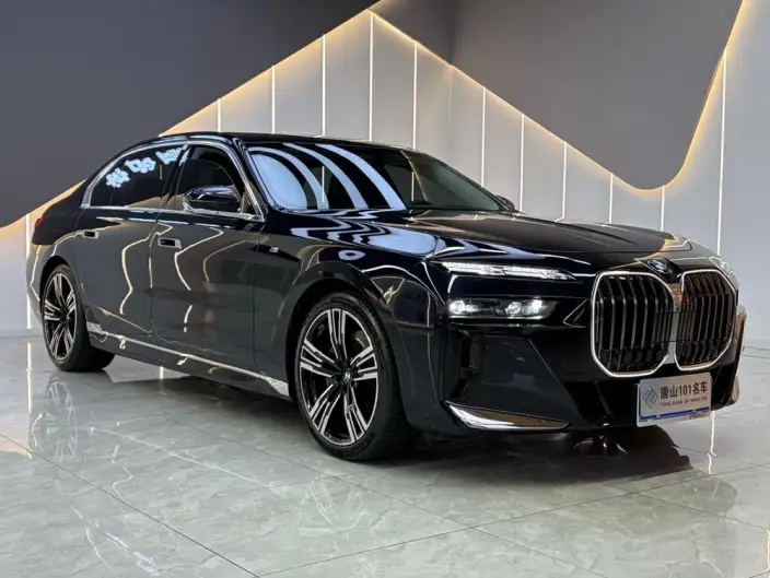 BMW 7 Series 2023 Model 740Li Leading Model M Sports Set