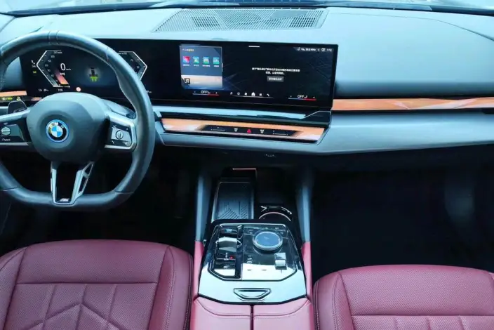 BMW i5 2025 Model eDrive35L M Sports Set – фото 6