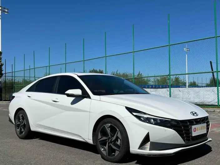 Hyundai Ioniq 2022 Model 1.5L CVT GLX Elite Edition – фото 3