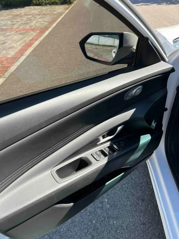 Hyundai Ioniq 2022 Model 1.5L CVT GLX Elite Edition – фото 7