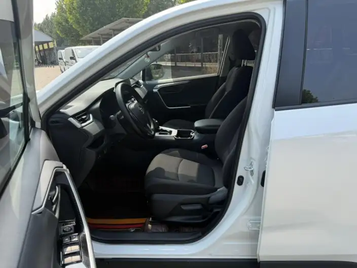 Toyota RAV4 2024 Model 2.0L CVT 2WD Urban Edition – фото 9