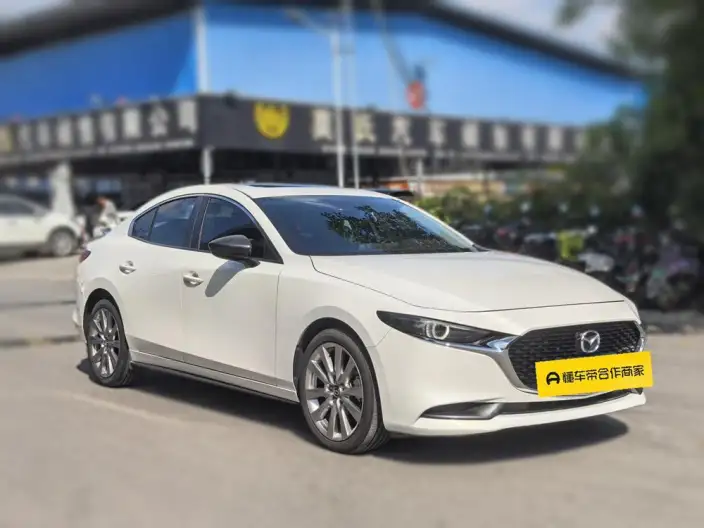 Mazda3 Axela 2021 Model 2.0L Automatic Zhi Ya Edition – фото 3