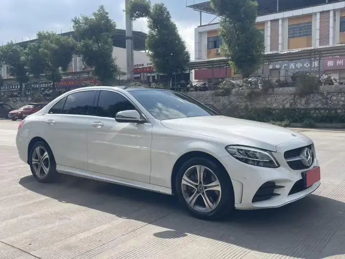 Mercedes-Benz C-Class 2021 Model C 260 L Sports Edition – фото 3