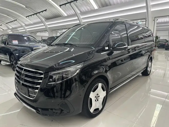 Mercedes-Benz V-Class 2024 Model V 300 L Long wheelbase Deluxe Edition – фото 1