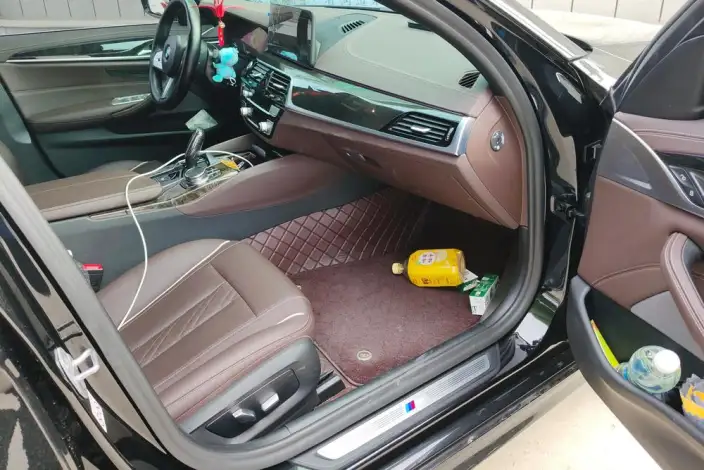 BMW 5 Series 2022 Model Facelift II 525Li M Sports Set – фото 9