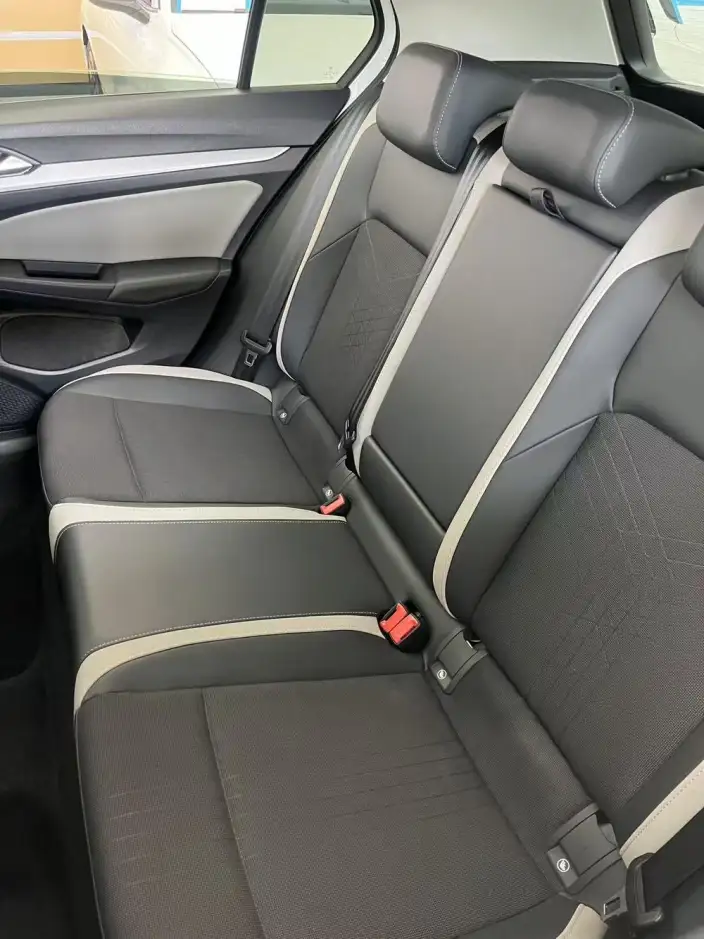 Volkswagen Golf 2024 Model 280TSI DSG Pro Lexiang Edition – фото 9