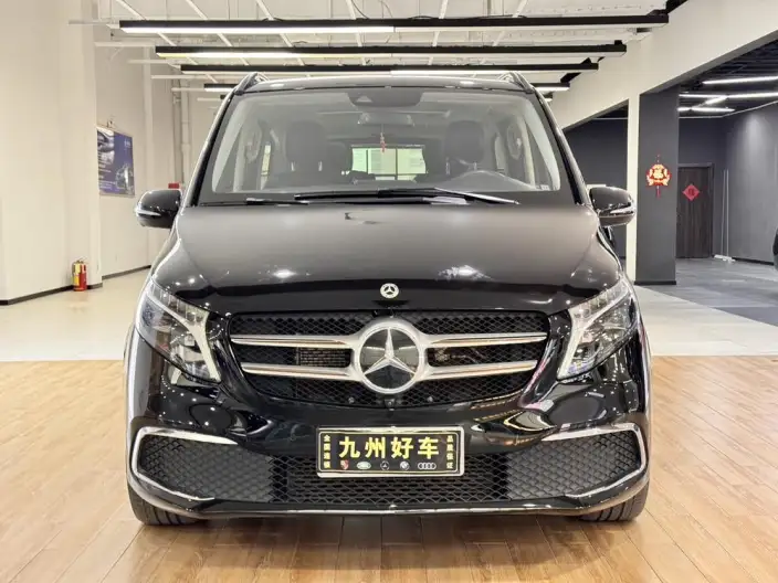 Mercedes-Benz V-Class 2022 Model V 260 Premium Edition – фото 2