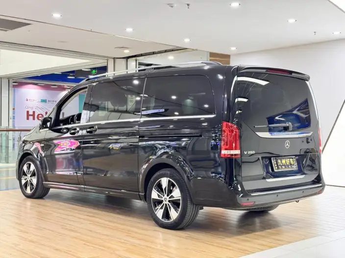 Mercedes-Benz V-Class 2022 Model V 260 Premium Edition – фото 5