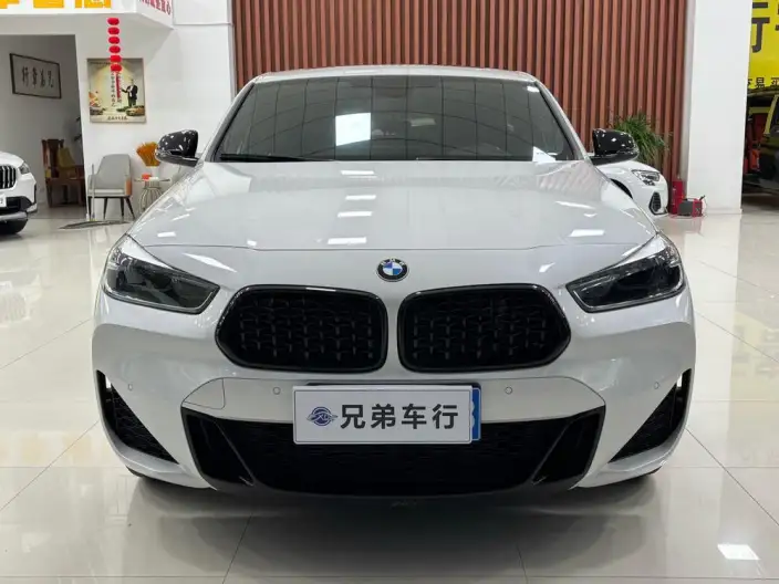 BMW X2 2022 Model sDrive25i Night Edition Edition – фото 2