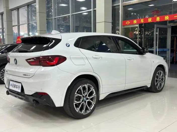 BMW X2 2022 Model sDrive25i Night Edition Edition – фото 4