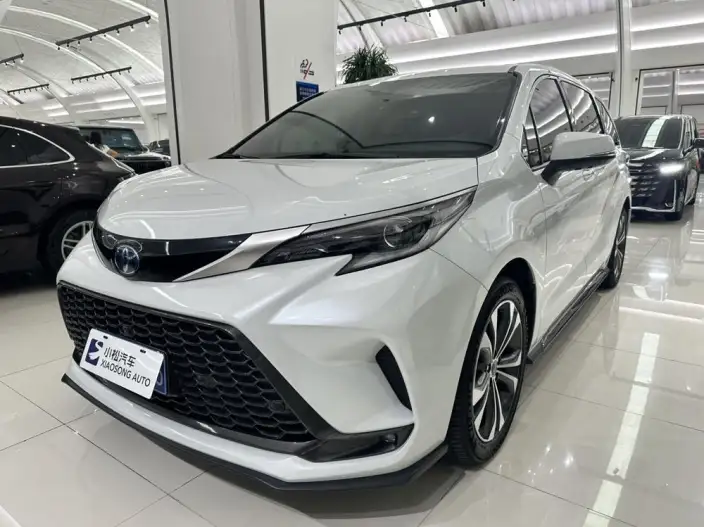 Granvia 2023 Model Intelligent Hybrid 2.5L Noble PLUS – фото 1