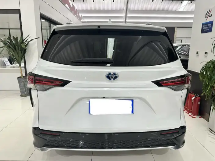 Granvia 2023 Model Intelligent Hybrid 2.5L Noble PLUS – фото 4