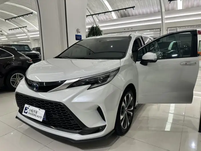 Granvia 2023 Model Intelligent Hybrid 2.5L Noble PLUS – фото 7