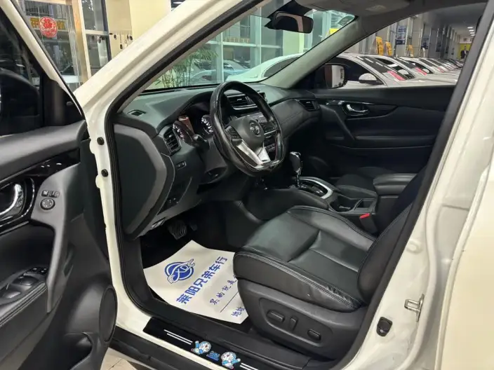 Nissan X-Trail 2020 Model 2.0L CVT Smart Connect Comfort Edition 2WD – фото 6