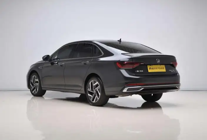 Volkswagen Sagitar 2023 Model 300TSI DSG Beyond Edition – фото 5