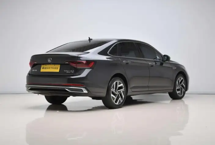 Volkswagen Sagitar 2023 Model 300TSI DSG Beyond Edition – фото 7