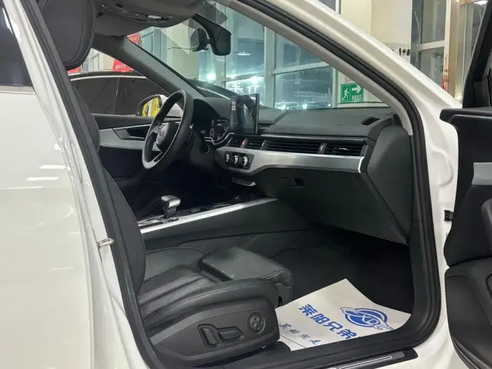 Audi A4 L 2020 Model 40 TFSI Fashion Dynamic Model – фото 9