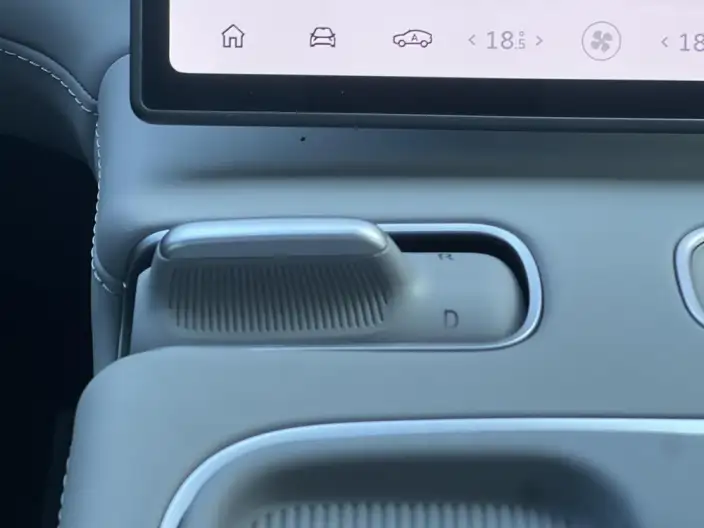 NIO EC6 2024 Model 75kWh – фото 10