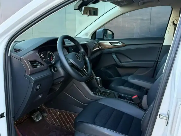 Volkswagen Tharu 2021 Model 330TSI 4WD Deluxe Edition – фото 8