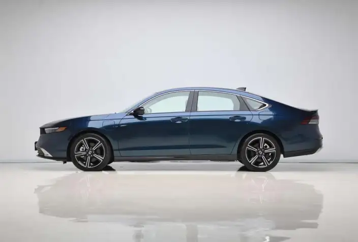 Honda Accord PHEV 2023 Model e:PHEV Ultimate Edition – фото 4