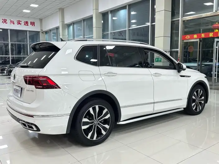 Volkswagen Tiguan L 2022 Model 330TSI Automatic 2WD R-Line Enjoy the version more – фото 4