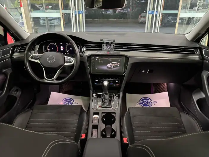 Volkswagen Magotan 2020 Model 330TSI DSG Luxury Model – фото 6