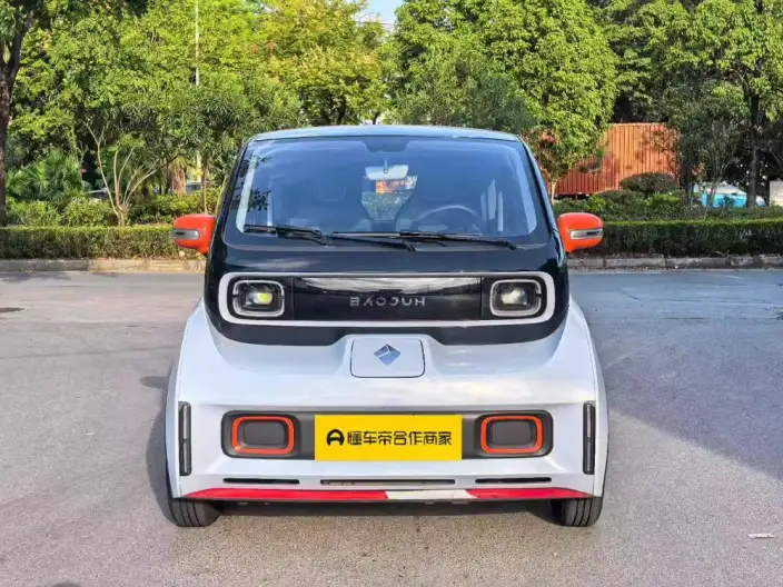 Baojun KiWi EV 2021 Model Designer Lithium Iron Phosphate