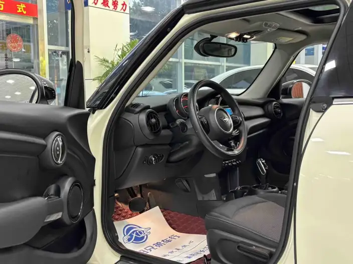 MINI 2020 Model 1.5T ONE Five-door Edition – фото 7