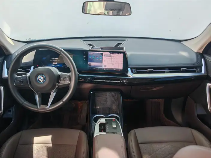 BMW iX 1 2025 Model eDrive25L X Design Set – фото 10