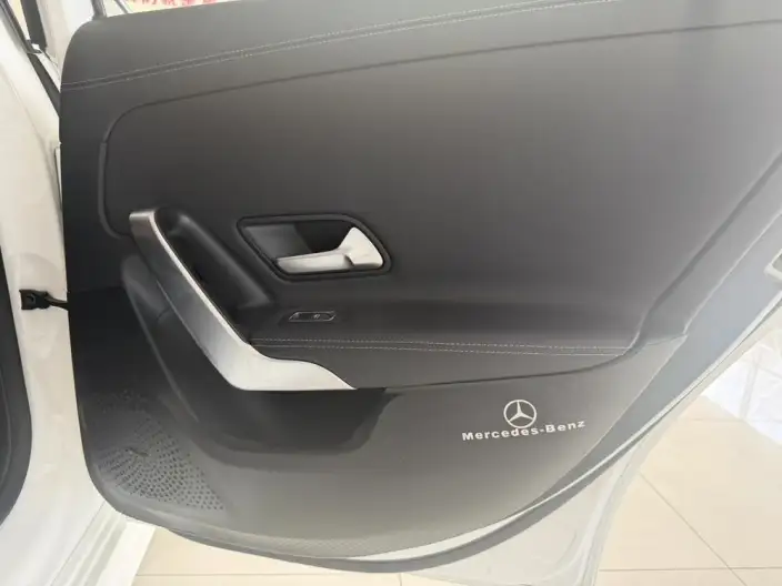Mercedes-Benz A-class 2021 Model A 200 L Sports sedan Dynamic Edition – фото 7