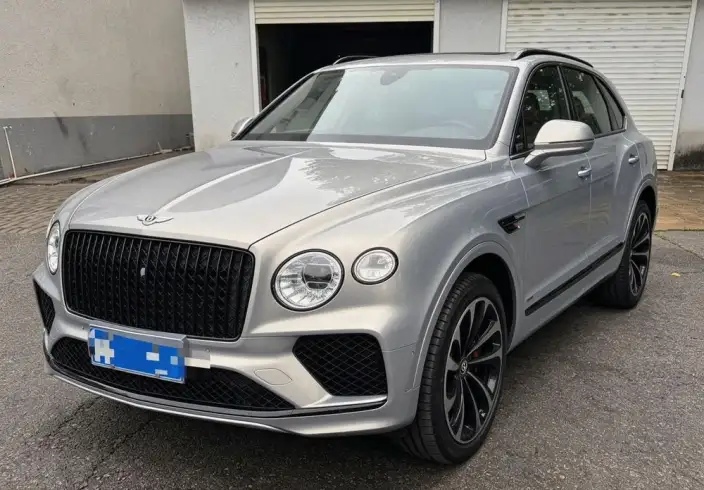 Bentayga 2024 Model 4.0T V8 Long wheelbase Edition