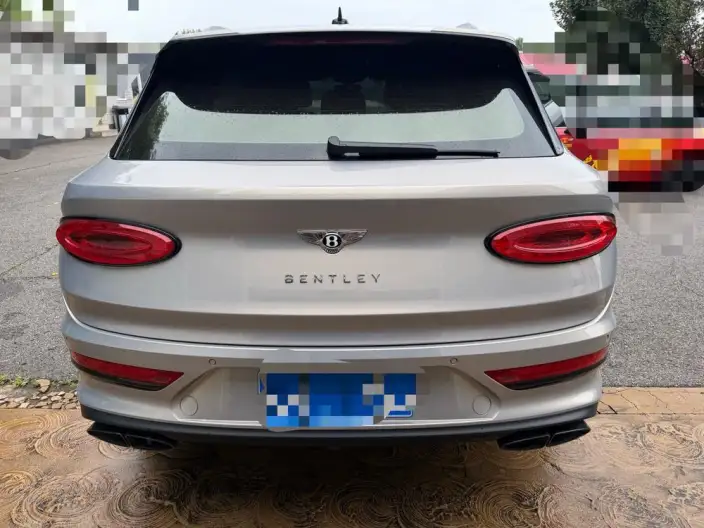 Bentayga 2024 Model 4.0T V8 Long wheelbase Edition