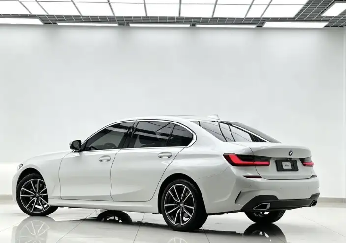 BMW 3 Series 2022 Model 320Li M Sports Set – фото 3