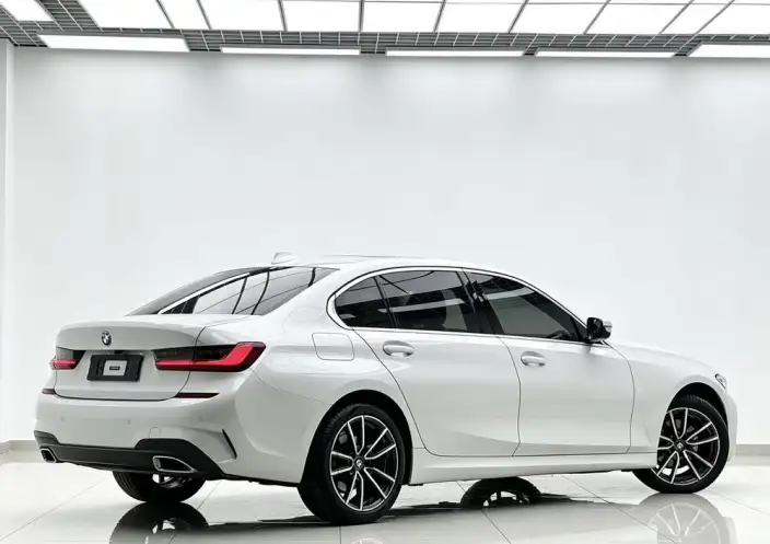 BMW 3 Series 2022 Model 320Li M Sports Set – фото 4
