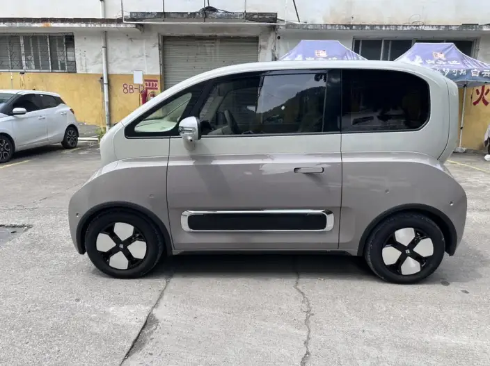 Baojun KiWi EV 2023 Model DJI Edition Lithium Iron Phosphate