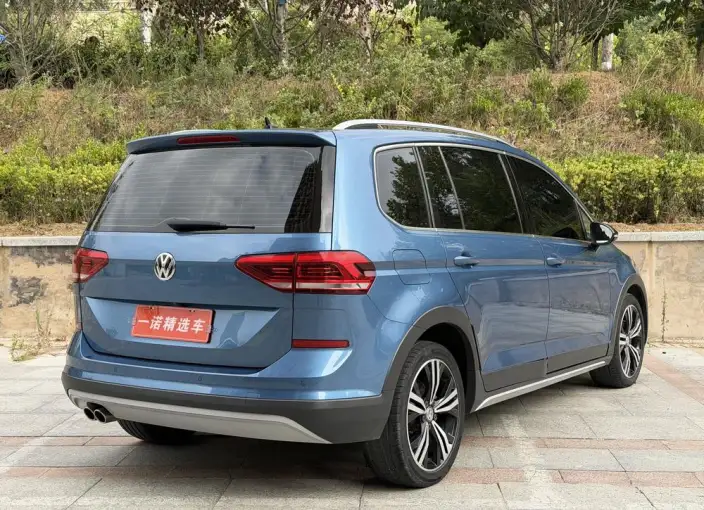 Volkswagen Touran L 2021 Model 280TSI DSG Extension Edition 7 seat – фото 4